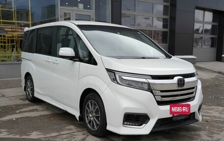 Honda Stepwgn IV, 2019 год, 2 310 000 рублей, 3 фотография