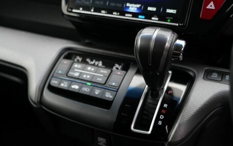 Honda Stepwgn IV, 2019 год, 2 310 000 рублей, 18 фотография