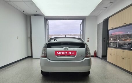 Toyota Prius, 2007 год, 550 000 рублей, 5 фотография