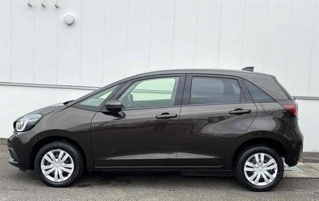 Honda Fit, 2022 год, 1 100 000 рублей, 8 фотография