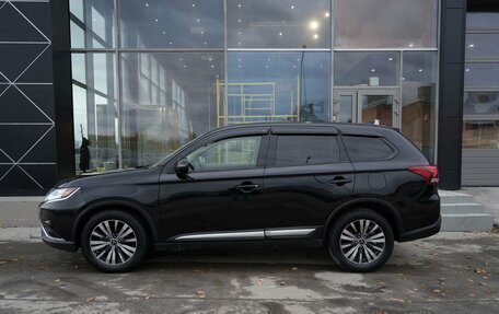 Mitsubishi Outlander III рестайлинг 3, 2018 год, 2 070 000 рублей, 8 фотография