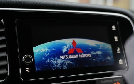 Mitsubishi Outlander III рестайлинг 3, 2018 год, 2 070 000 рублей, 20 фотография
