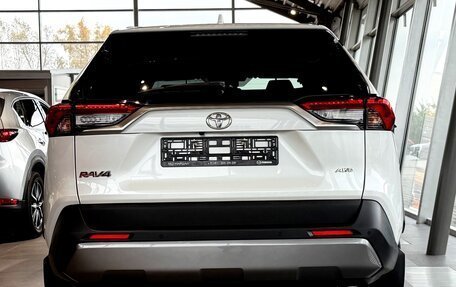 Toyota RAV4, 2019 год, 3 690 000 рублей, 10 фотография
