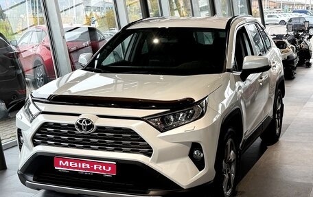 Toyota RAV4, 2019 год, 3 690 000 рублей, 1 фотография