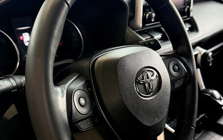 Toyota RAV4, 2019 год, 3 690 000 рублей, 16 фотография