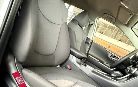 Toyota RAV4, 2019 год, 3 690 000 рублей, 20 фотография