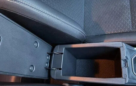 Daihatsu Rocky, 2023 год, 1 200 000 рублей, 12 фотография