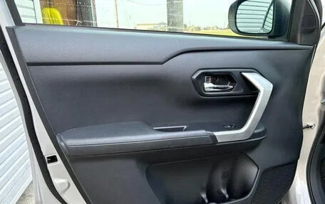 Daihatsu Rocky, 2023 год, 1 200 000 рублей, 9 фотография