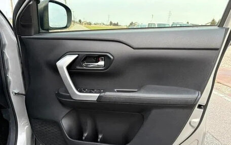 Daihatsu Rocky, 2023 год, 1 200 000 рублей, 17 фотография
