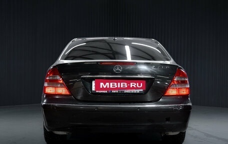 Mercedes-Benz E-Класс, 2002 год, 499 000 рублей, 6 фотография