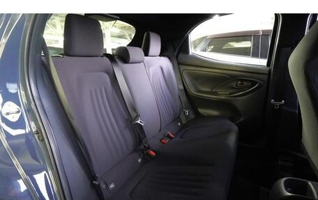 Toyota Yaris, 2024 год, 1 300 004 рублей, 8 фотография