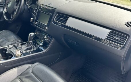 Volkswagen Touareg III, 2012 год, 2 499 000 рублей, 19 фотография