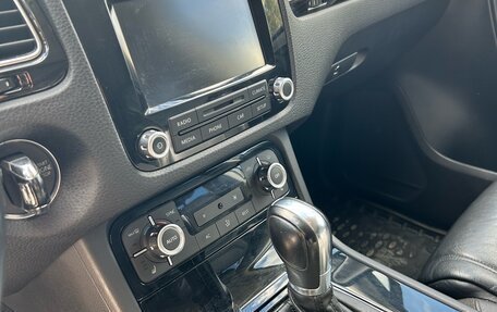 Volkswagen Touareg III, 2012 год, 2 499 000 рублей, 18 фотография