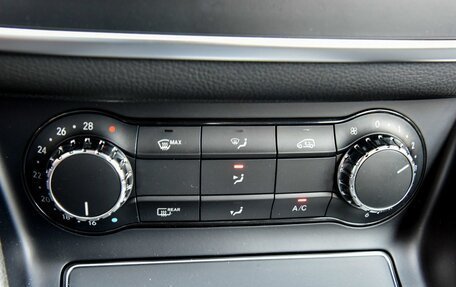 Mercedes-Benz CLA, 2017 год, 1 590 000 рублей, 15 фотография