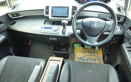 Honda Freed I, 2016 год, 939 000 рублей, 6 фотография