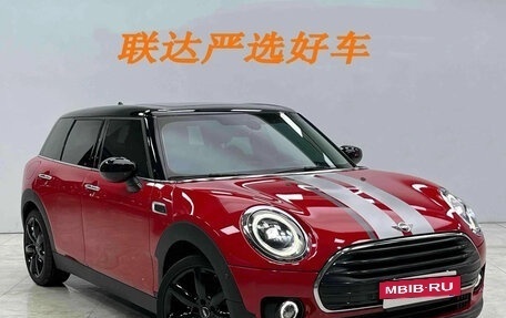 MINI Clubman, 2022 год, 1 740 000 рублей, 4 фотография