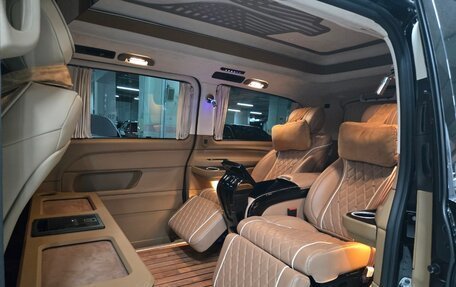 Mercedes-Benz V-Класс, 2023 год, 7 324 017 рублей, 9 фотография
