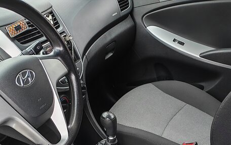 Hyundai Solaris II рестайлинг, 2013 год, 730 000 рублей, 4 фотография