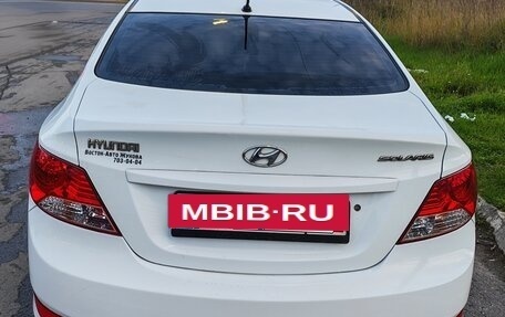 Hyundai Solaris II рестайлинг, 2013 год, 730 000 рублей, 8 фотография