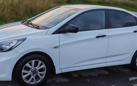 Hyundai Solaris II рестайлинг, 2013 год, 730 000 рублей, 10 фотография