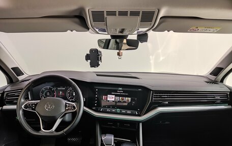 Volkswagen Touareg III, 2021 год, 5 975 000 рублей, 9 фотография