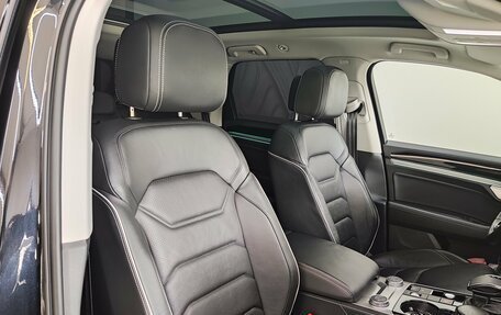 Volkswagen Touareg III, 2021 год, 5 975 000 рублей, 21 фотография