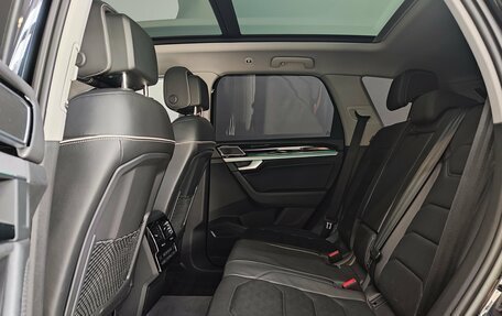Volkswagen Touareg III, 2021 год, 5 975 000 рублей, 17 фотография