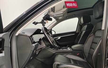 Volkswagen Touareg III, 2021 год, 5 975 000 рублей, 15 фотография