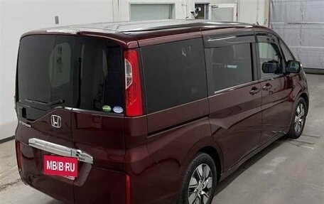 Honda Stepwgn IV, 2020 год, 1 630 000 рублей, 2 фотография