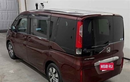 Honda Stepwgn IV, 2020 год, 1 630 000 рублей, 3 фотография