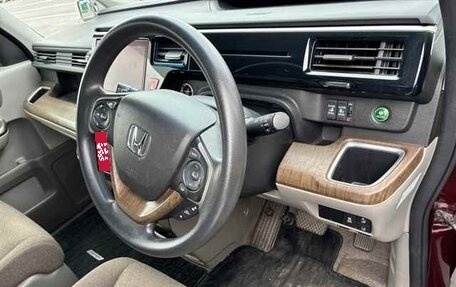 Honda Stepwgn IV, 2020 год, 1 630 000 рублей, 5 фотография