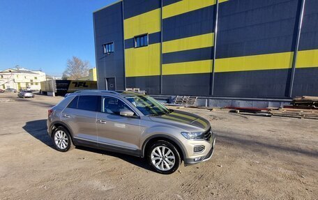 Volkswagen T-Roc I, 2021 год, 2 220 000 рублей, 5 фотография