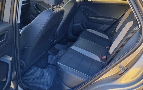 Volkswagen T-Roc I, 2021 год, 2 220 000 рублей, 9 фотография