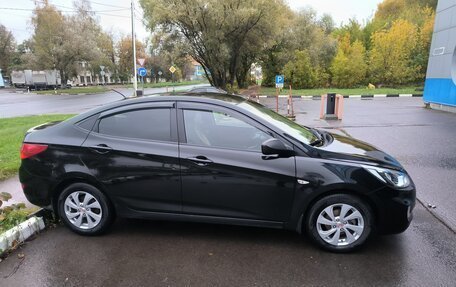 Hyundai Solaris II рестайлинг, 2013 год, 600 000 рублей, 3 фотография