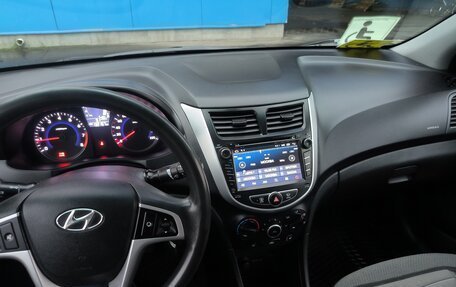 Hyundai Solaris II рестайлинг, 2013 год, 600 000 рублей, 7 фотография