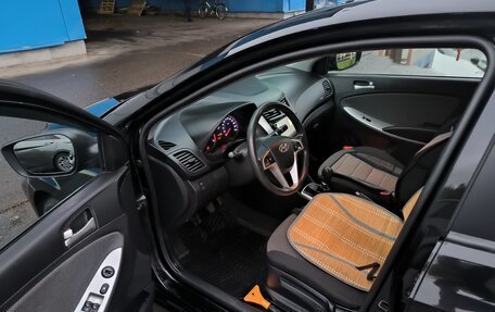 Hyundai Solaris II рестайлинг, 2013 год, 600 000 рублей, 5 фотография