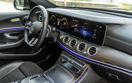 Mercedes-Benz E-Класс, 2021 год, 4 848 000 рублей, 33 фотография