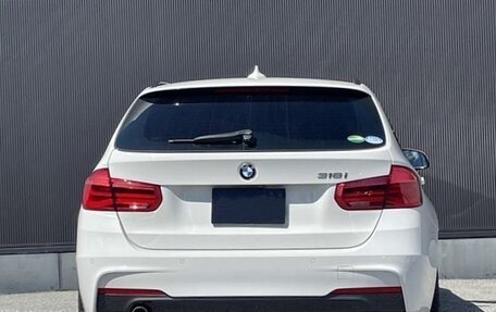 BMW 3 серия, 2019 год, 1 320 000 рублей, 4 фотография