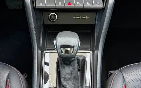 Skoda Karoq I, 2023 год, 1 550 000 рублей, 16 фотография
