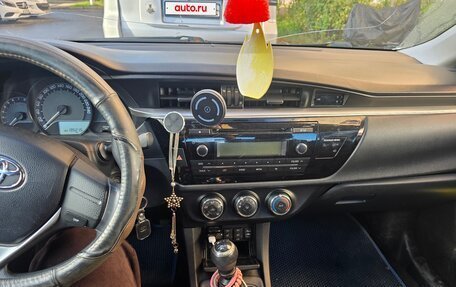 Toyota Corolla, 2013 год, 850 000 рублей, 9 фотография