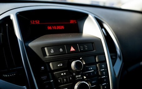Opel Astra J, 2013 год, 860 000 рублей, 10 фотография