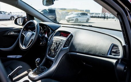 Opel Astra J, 2013 год, 860 000 рублей, 24 фотография