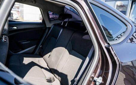 Opel Astra J, 2013 год, 860 000 рублей, 26 фотография
