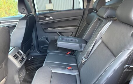 Volkswagen Teramont I, 2018 год, 2 600 000 рублей, 29 фотография