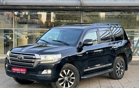 Toyota Land Cruiser 200, 2020 год, 4 999 000 рублей, 1 фотография