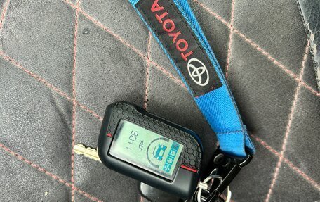 Toyota Allex i рестайлинг, 2004 год, 650 000 рублей, 14 фотография