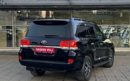 Toyota Land Cruiser 200, 2020 год, 4 999 000 рублей, 4 фотография