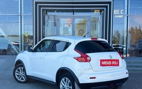 Nissan Juke II, 2013 год, 990 000 рублей, 6 фотография