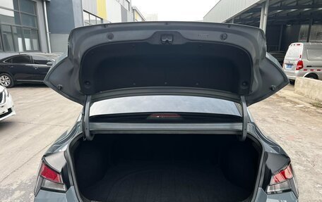Hyundai Elantra, 2022 год, 1 256 000 рублей, 10 фотография