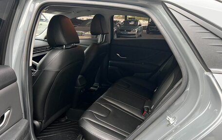 Hyundai Elantra, 2022 год, 1 256 000 рублей, 9 фотография